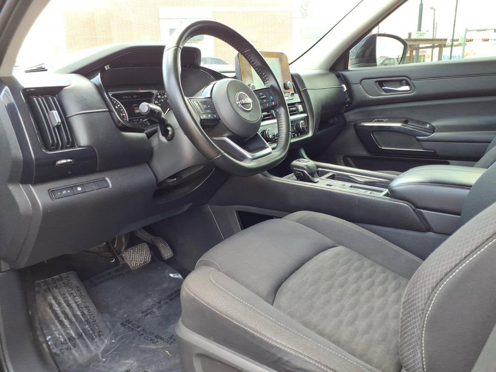 2022 Nissan Pathfinder SV 2WD