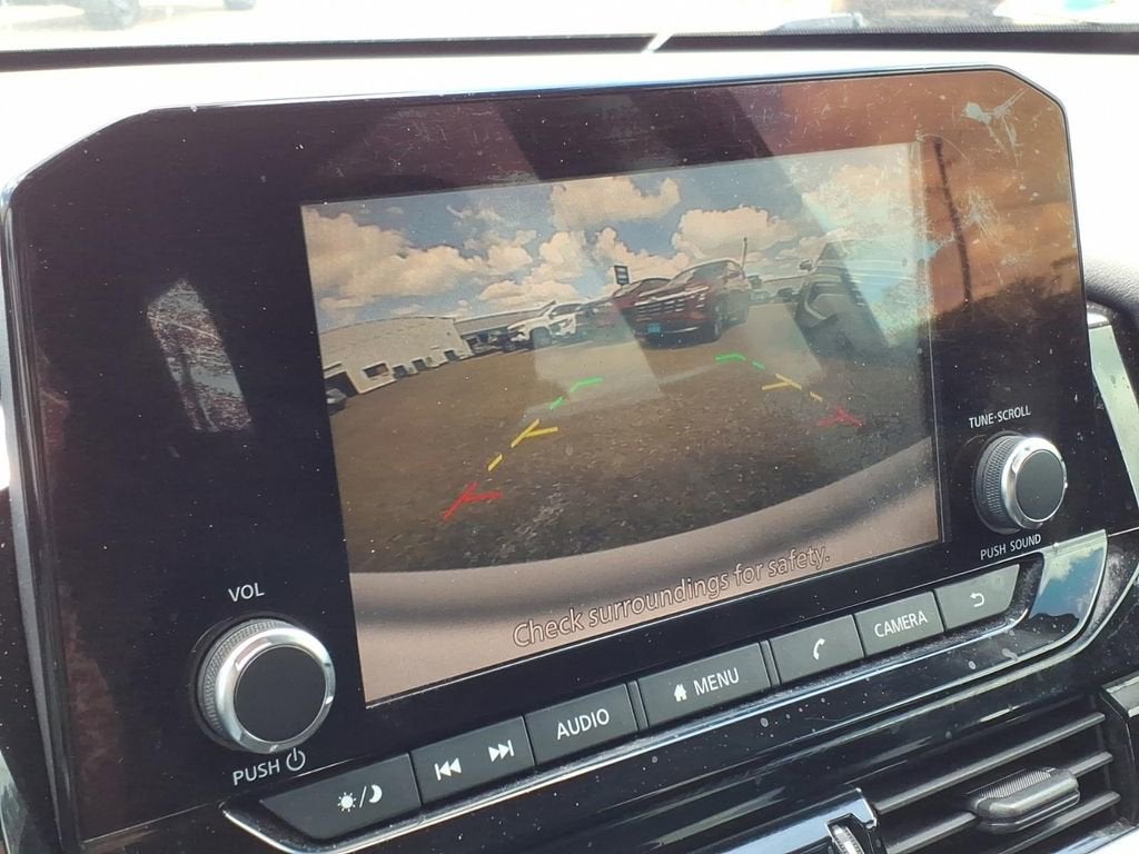 2022 Nissan Pathfinder SV 2WD