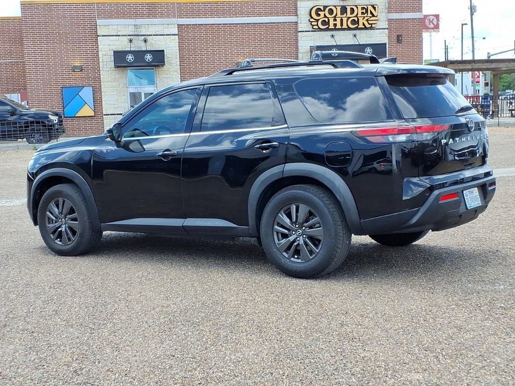 2022 Nissan Pathfinder SV 2WD