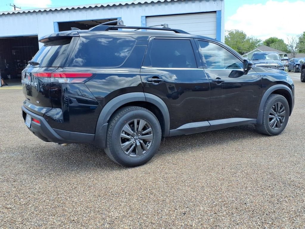 2022 Nissan Pathfinder SV 2WD