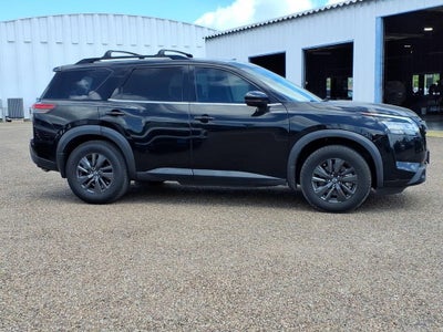 2022 Nissan Pathfinder SV 2WD
