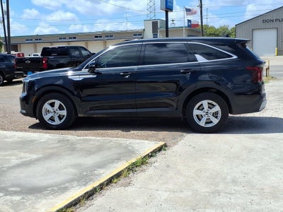2025 Kia Sorento LX