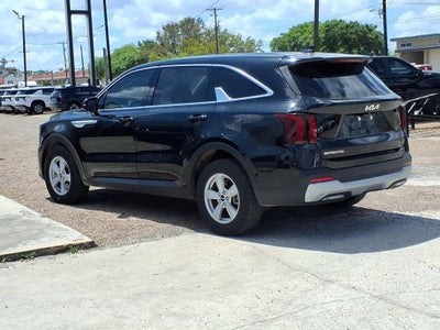 2025 Kia Sorento LX