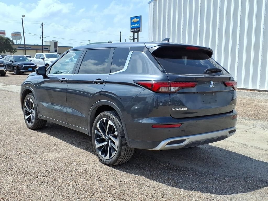 2024 Mitsubishi Outlander SE