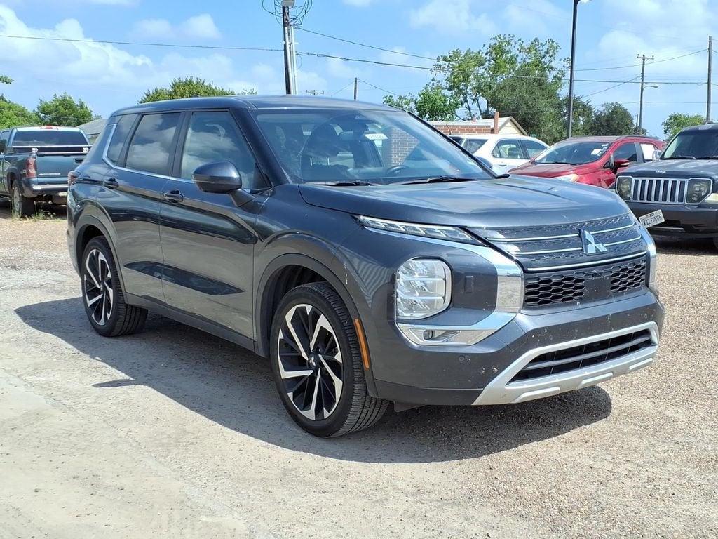2024 Mitsubishi Outlander SE