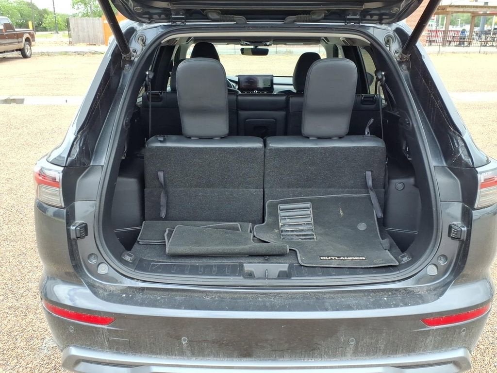 2025 Mitsubishi Outlander SE