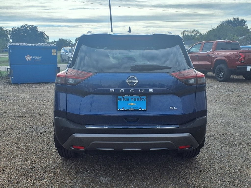 2023 Nissan Rogue SL FWD