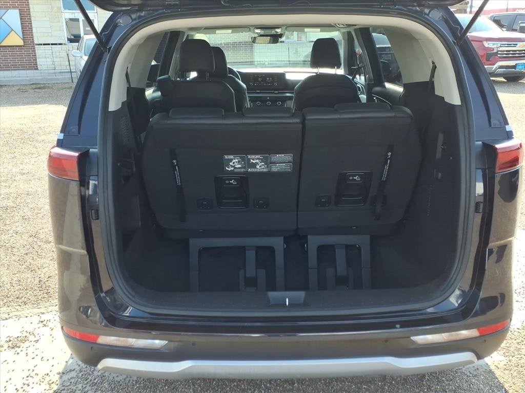 2023 Kia Carnival LX